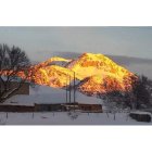 La nieve acumulada en las montañas asegura el aumento del volumen embalsado. En la imagen, Huergas de Babia