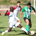Babalola, en el centro, es uno de los grandes destacados culturalistas en esta pretemporada.