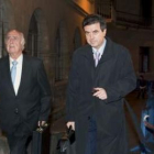 El abogado Rafael Perera junto al ex presidente del Gobierno balear, Jaume Matas.