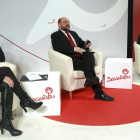 Elena Valenciano, Martin Schlultz y Patxi López en el acto celebrado en Bilbao.