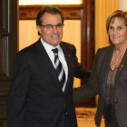 La presidenta del Parlament junto a Artur Mas, hoy.