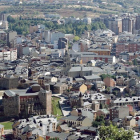 Vista panorámica de Ponferrada en la que se puede ver la zona del Castillo, a la izquierda y todo el casco histórico y la zona alta de la ciudad. L. DE LA MATA