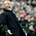 A Zidane no le gustó nada lo que vio en Mestalla. JUAN CARLOS CÁRDENAS