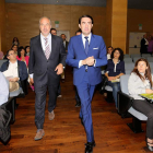 El presidente de Aeice, Miranda, y Suárez-Quiñones. LETICIA PÉREZ