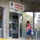 Acceso a Urgencias del Hospital Sant Joan de Alicante, este domingo.