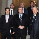 Los representantes de las autónomas: Arranz, García, Manrique, Rodríguez, Silván y Peláez.