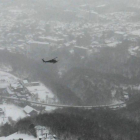 Vistas desde un helicóptero de la estación de esquí de Kusatsu, después de la avalancha de nieve provocada por la erupción de un volcán.