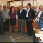 Varios cargos públicos socialistas de Astorga y La Cepeda en una reunión del 2003 sobre la carretera