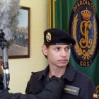 Carlos Baute, durante la grabación del programa con la Guardia Civil.