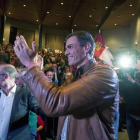 Pedro Sánchez en un encuentro con militantes celebrado en Ourense.