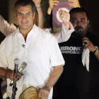 Jaime Rodríguez, el Bronco, celebrando su éxito electoral
