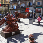 Estatua humana en la Puerta del Sol, en Madrid.