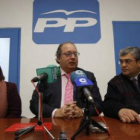 Belén Alonso, Eduardo Fernández y Luis Abello, durante la rueda de prensa ayer en Astorga.