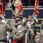 El general Torcal recibe oficialmente el Mando de Artillería de Campaña de manos del coronel Peinado. JESÚS FERNÁNDEZ SALVADORES