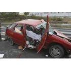 Estado en el que quedó un vehículo que conducía en sentido contrario, en la autovía A - 55.