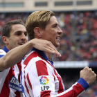 Fernando Torres celebra su primer tanto.