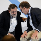 Mariano Rajoy y Alberto Núñez Feijóo, en un acto del PP en Ourense.