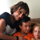 Juana Rivas y sus hijos, con los que se escondió durante un mes para no devolvérselos a su padre italiano, condenado por maltrato.