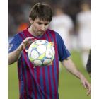 Messi y el balón, una relación de amor maravillosa.