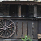 Colinas del Campo abre su sede artesana con el marco de la belleza histórica y natural que tiene este pueblo berciano situado a los pies de la Sierra de Gistredo.