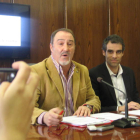 Aníbal Merayo y Sergio Gallardo comparecieron ayer en el Ayuntamiento de Ponferrada.
