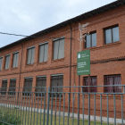 Imagen del exterior del edificio de Formación Agraria de Santa María del Páramo. MEDINA