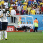 Los jugadores de la selección francesa celebran la victoria ante Nigeria, que les da el pase a los cuartos de final del Mundial.