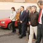 Manuel Quero, con su trucha de casi cinco kilos de peso