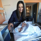 El nacimiento de Hugo, en el Hospital del Bierzo, fue el primero del año que se ha registrado en la provincia.