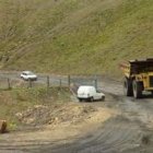 Foto de archivo de uno de los dumper que trabajan en los cielos abiertos de Laciana.