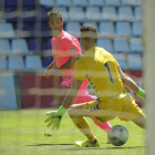 Julen Colinas inauguró el marcador para la Cultural frente al Real Valladolid B en el estadio Nuevo Zorrilla como recoge la imagen. MAR GONZÁLEZ
