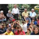 La imagen muestra un momento de las actividades en las que participaron los niños y mayores