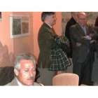 El alcalde de Carucedo, Clemades Rodríguez, en una rueda de prensa en el aula arqueológica de Médula