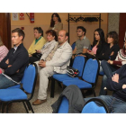 Grupo de personas en una de las charlas explicativas sobre el Banco de Tierras del Bierzo.