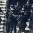 23 de febrero de 1981: Histórica imagen de Suárez en el Congreso tras el asalto de Tejero.