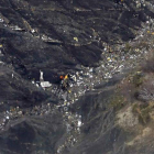 Vista aérea de los restos del avión en el lugar en el que se estrelló.