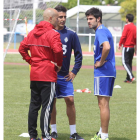 Saúl (d) ya se incorporó ayer a los entrenamientos con el resto de la plantilla.