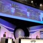 Vista general del sorteo de la primera fase de la Copa de la Uefa