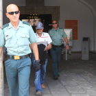 El constructor el pasado 11 de julio, entre dos guardias civiles, al ser conducido a prisión.