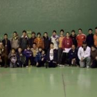 Foto de familia de todos los galardonados en los campeonatos de edad de promoción del frontenis
