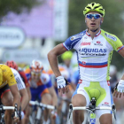 Peter Sagan vence a Cancellara en el esprint de la primera etapa del Tour de Francia.