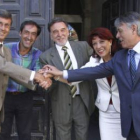 Ventura, Simón, Alejo, Alonso y Álvarez ayer en el Ayuntamiento de Astorga.