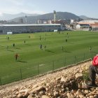 La plantilla de la Deportiva se ejercitó ayer en su nuevo campo de entrenamiento.