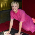 Kaley Cuoco, con su estrella.