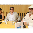 Ana Ibis, Martín Guevara y Pedro García Trapiello en la presentación del libro. RAMIRO