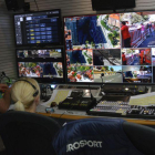 Imagen del camión de producción desde donde se realiza la señal de televisión de Eurosport de la Vuelta a España.