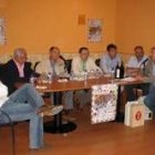 Participantes en la mesa redonda que se celebró ayer en Pajares
