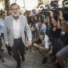 Rajoy a su llegada al congreso del PP en Valencia.