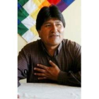 Evo Morales explica a la prensa su visión de la crisis