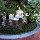 Vista de un tramo de los jardines de La Moncloa que se podrán visitar en septiembre. DL